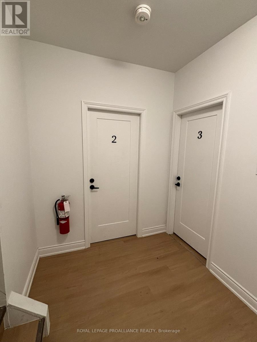 #2 - 380 Park Street N, Peterborough (Town Ward 3), Ontario  K9H 4P8 - Photo 3 - X12598932