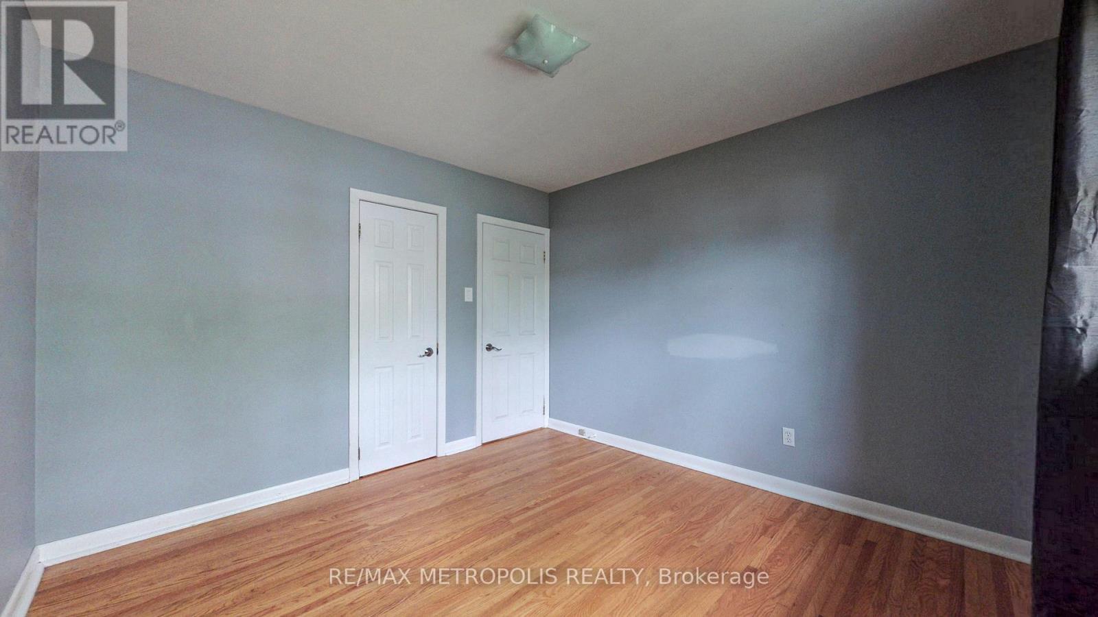 Main - 1020 Brewer Street, Peterborough Central (South), Ontario  K9J 5B4 - Photo 22 - X12599352