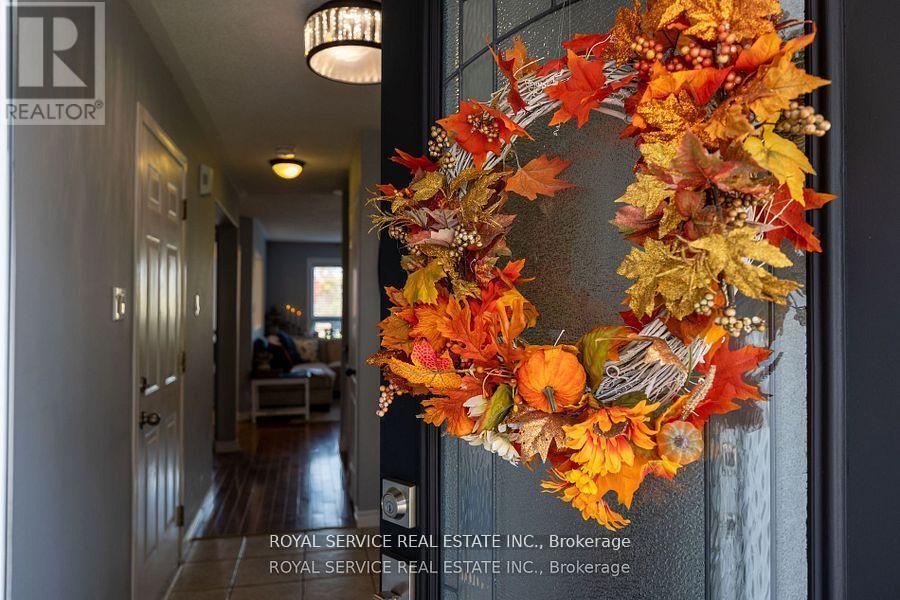 446 Abound Crescent, Peterborough (Ashburnham Ward 4), Ontario  K9J 8S2 - Photo 3 - X12600654