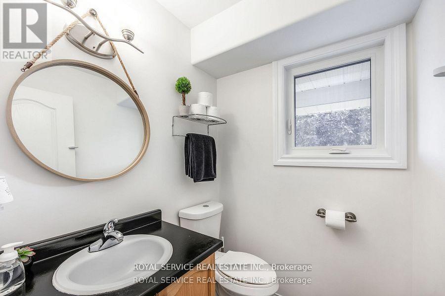 446 Abound Crescent, Peterborough (Ashburnham Ward 4), Ontario  K9J 8S2 - Photo 6 - X12600654