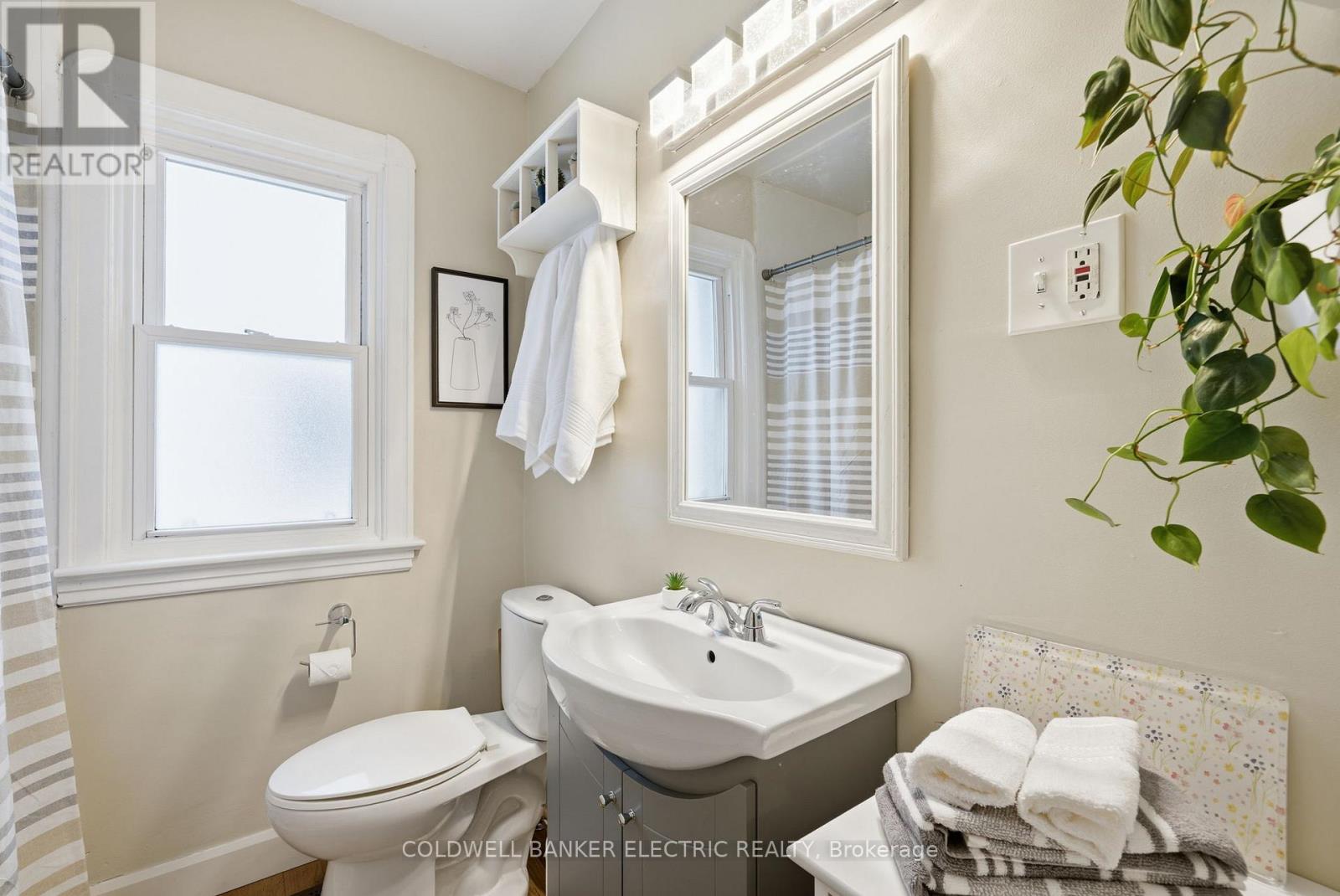 144 Fradette Avenue, Peterborough (Otonabee Ward 1), Ontario  K9J 1T5 - Photo 14 - X12601032