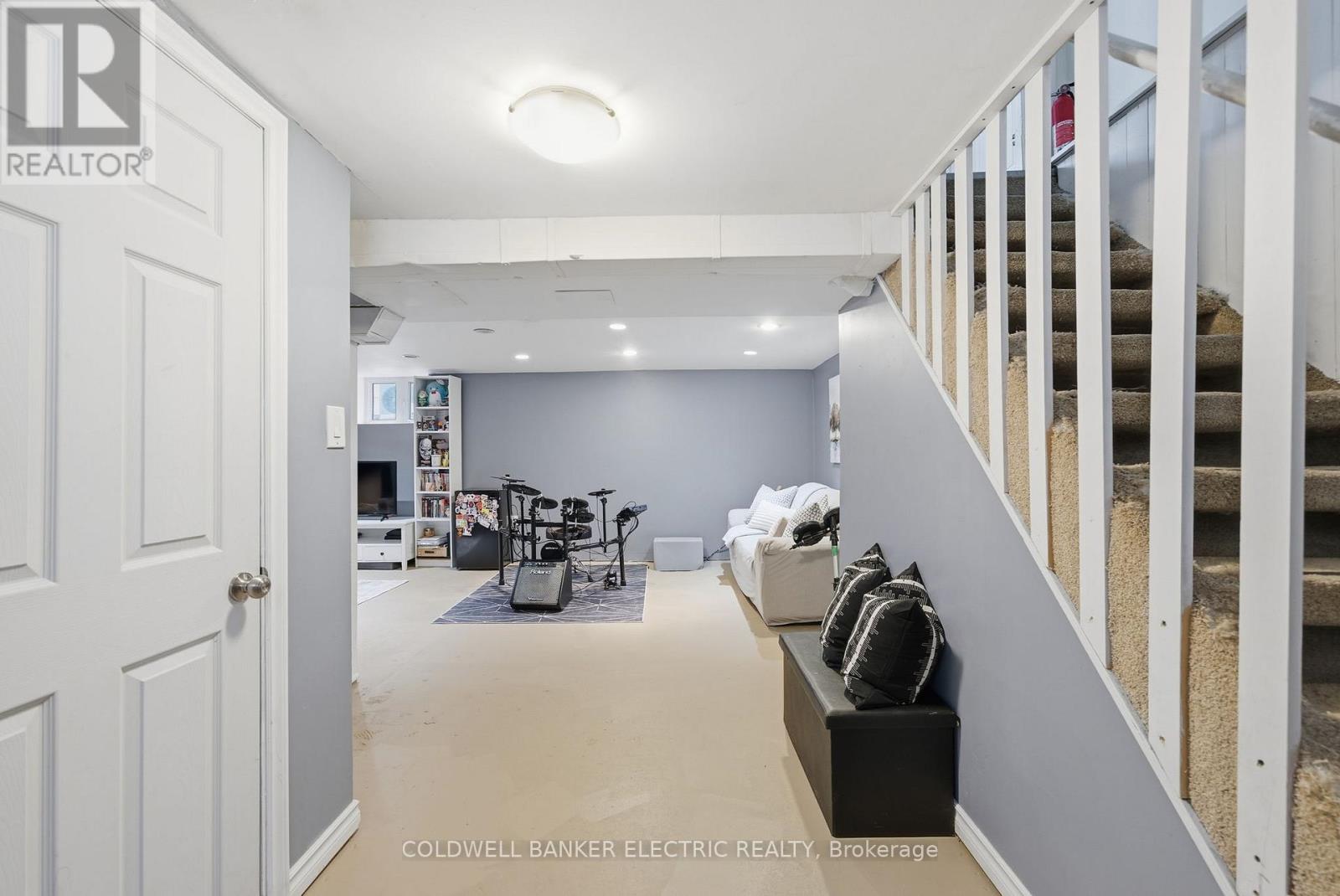 144 Fradette Avenue, Peterborough (Otonabee Ward 1), Ontario  K9J 1T5 - Photo 17 - X12601032