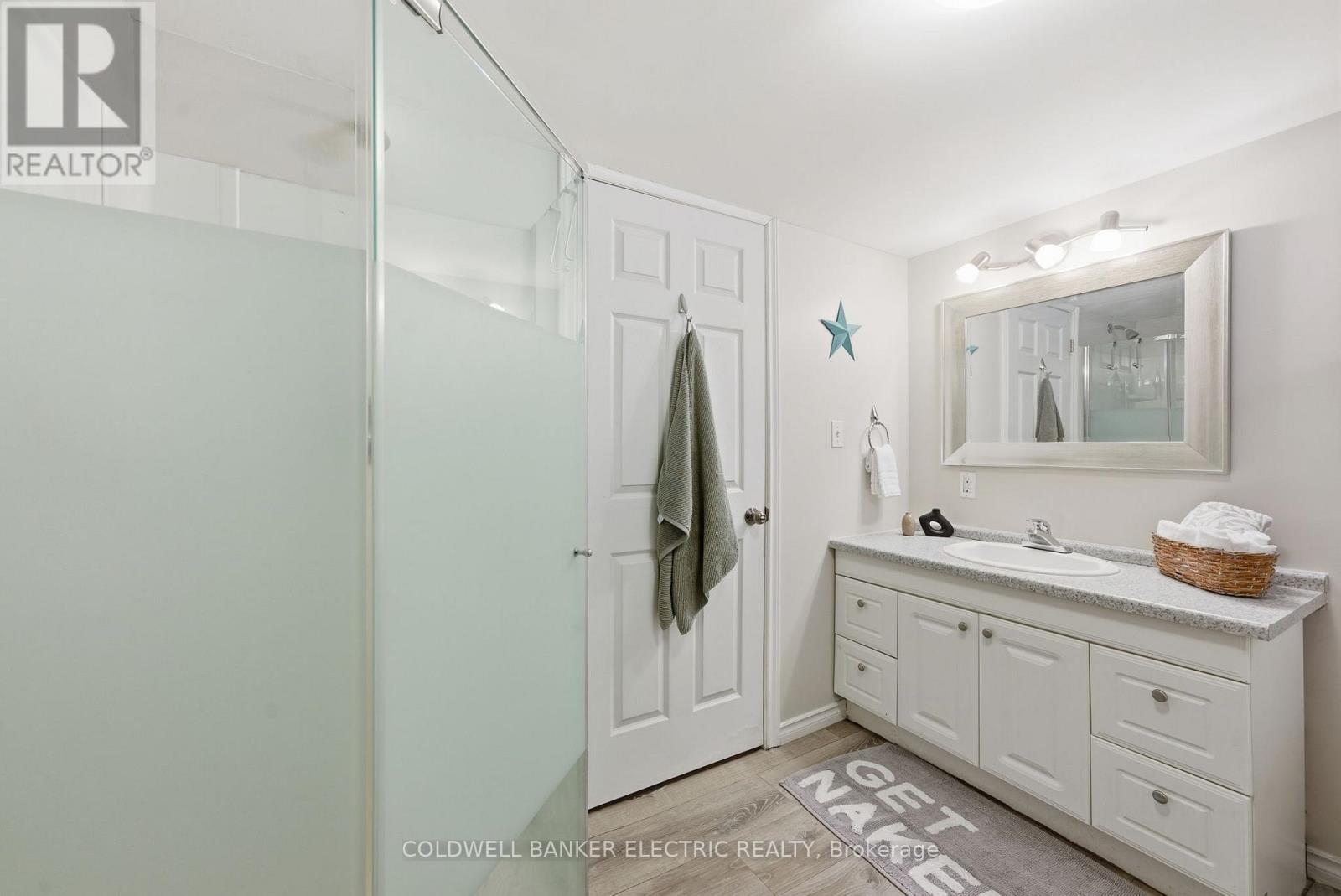 144 Fradette Avenue, Peterborough (Otonabee Ward 1), Ontario  K9J 1T5 - Photo 25 - X12601032