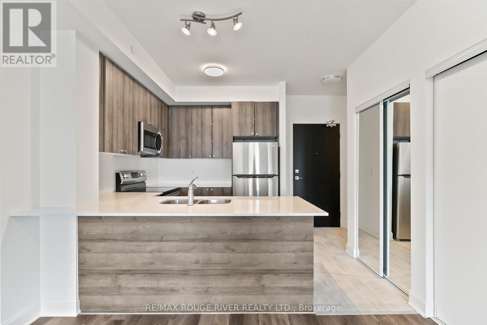 117 - 50 Lakebreeze Drive, Clarington (Newcastle), Ontario  L1B 0V9 - Photo 10 - E12601274