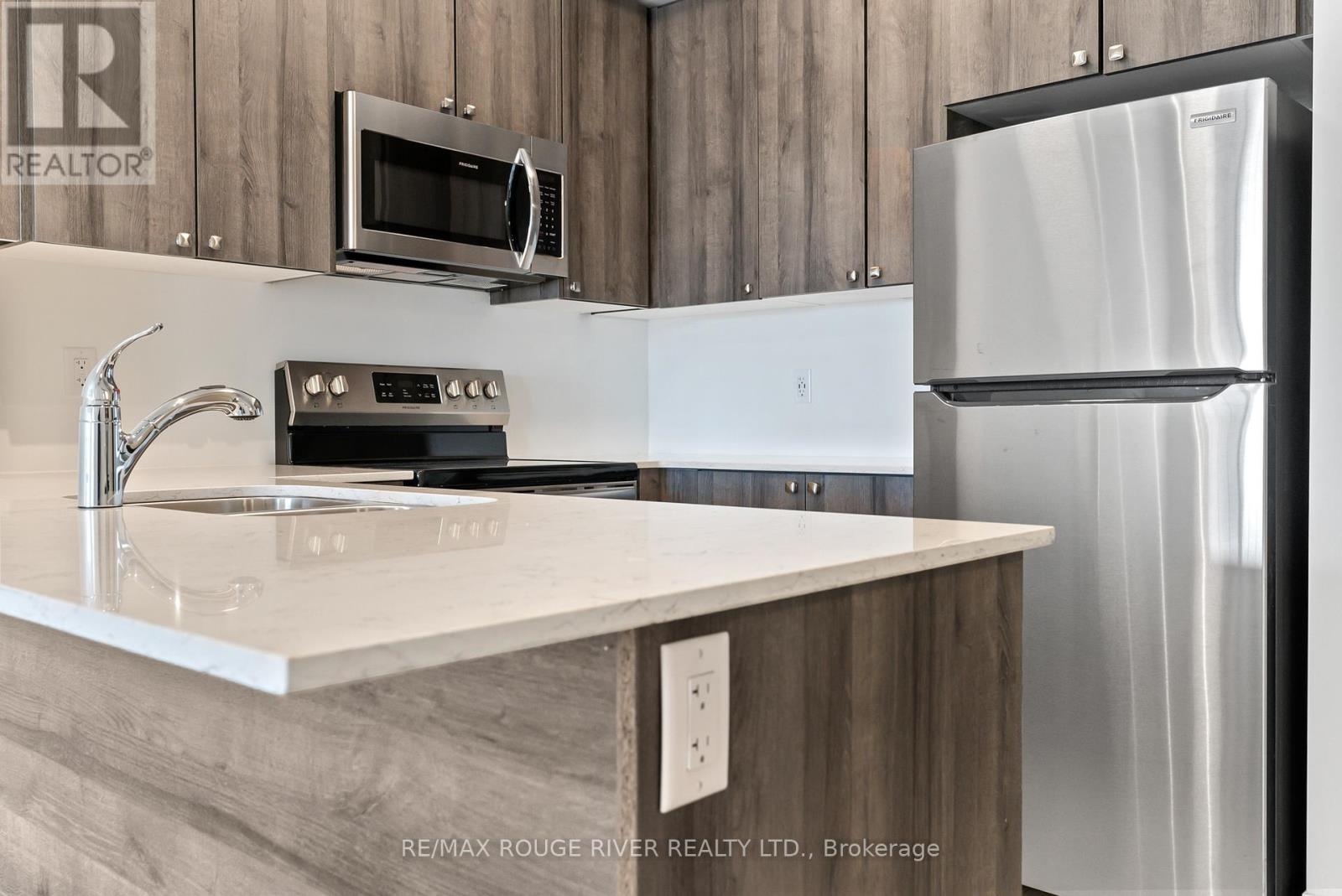 117 - 50 Lakebreeze Drive, Clarington (Newcastle), Ontario  L1B 0V9 - Photo 14 - E12601274