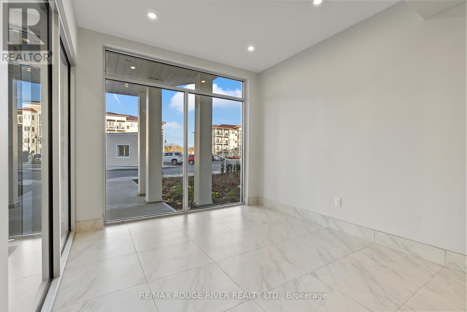 117 - 50 Lakebreeze Drive, Clarington (Newcastle), Ontario  L1B 0V9 - Photo 35 - E12601274