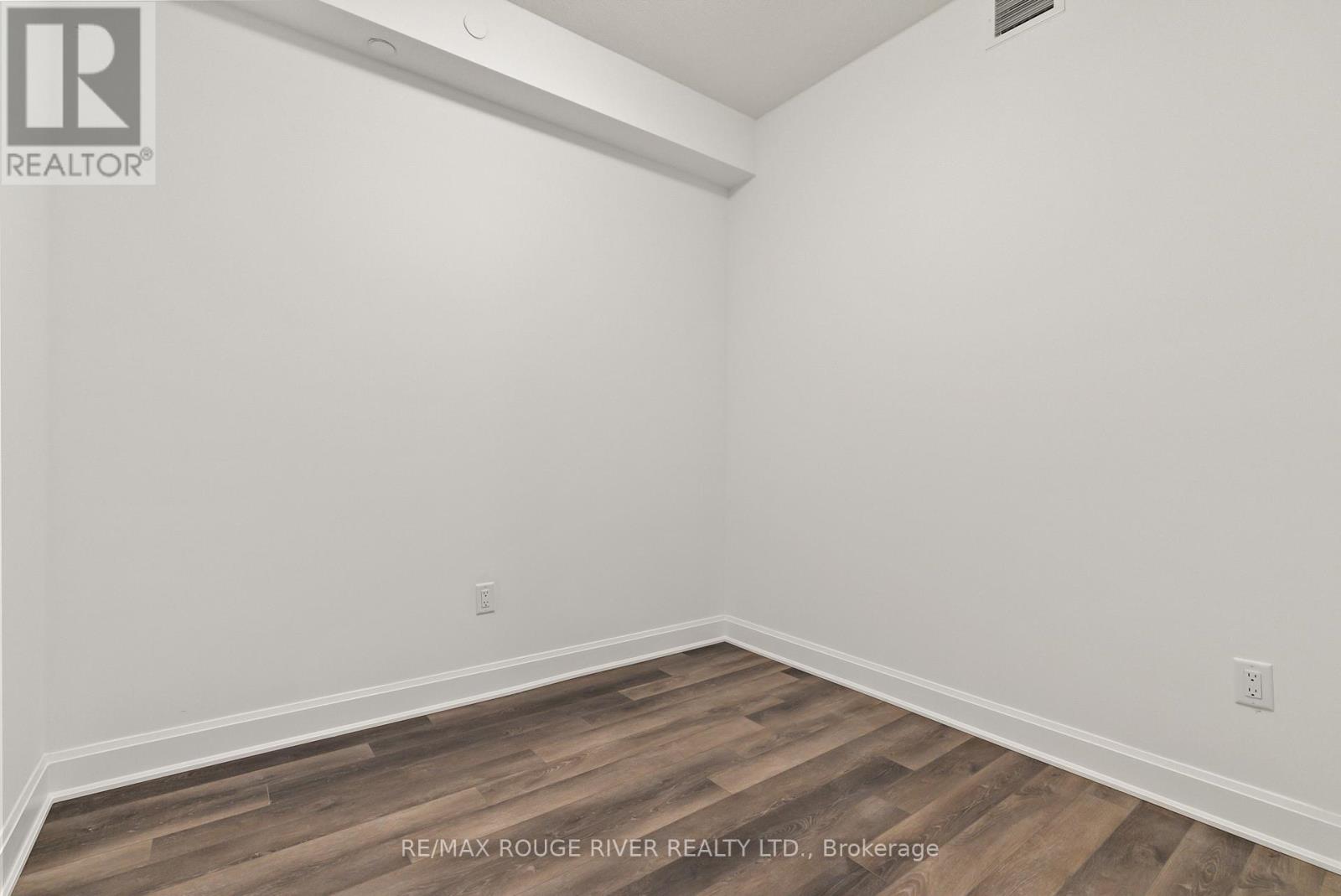 117 - 50 Lakebreeze Drive, Clarington (Newcastle), Ontario  L1B 0V9 - Photo 4 - E12601274