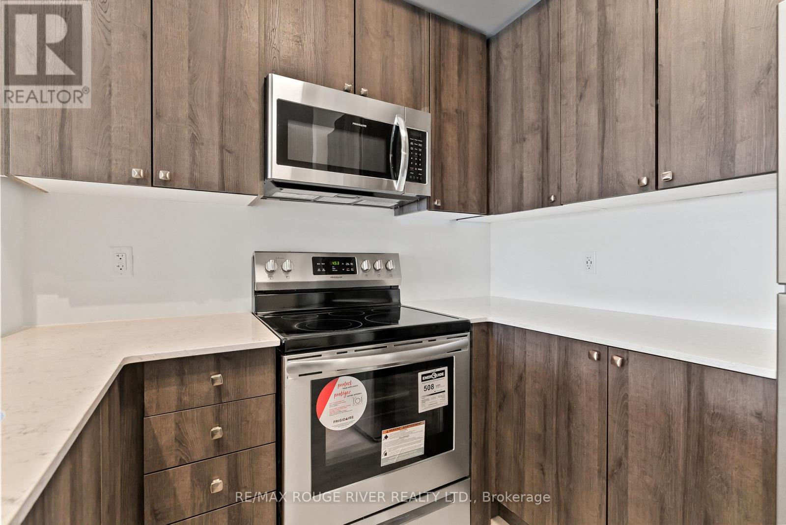 117 - 50 Lakebreeze Drive, Clarington (Newcastle), Ontario  L1B 0V9 - Photo 8 - E12601274