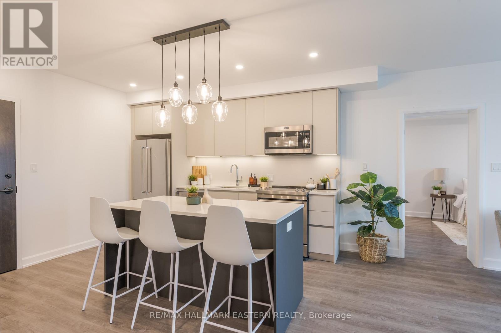 505 - 195 Hunter Street E, Peterborough (Ashburnham Ward 4), Ontario  K9H 0K6 - Photo 2 - X12601182