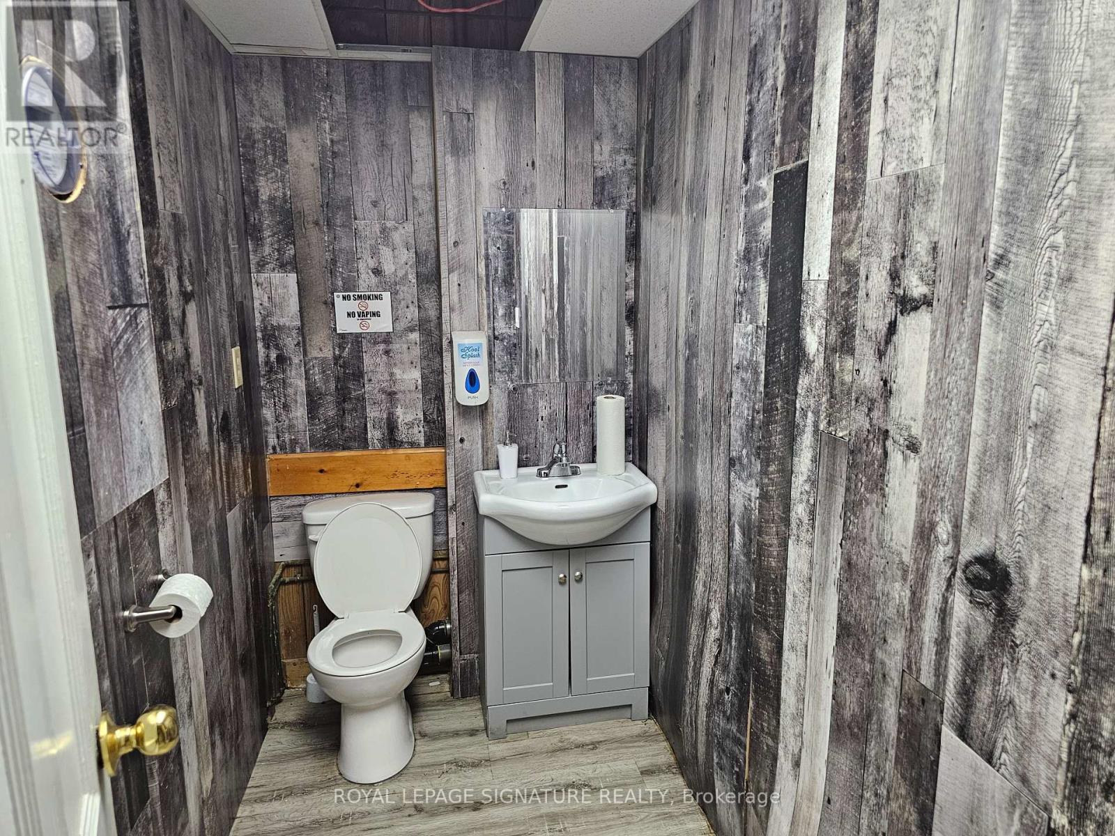 21 Kent Street W, Kawartha Lakes (Lindsay), Ontario  K9V 2X9 - Photo 13 - X12601830