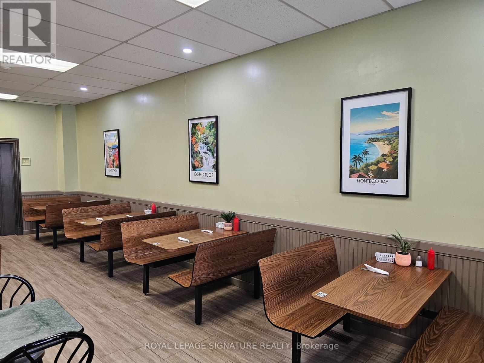 21 Kent Street W, Kawartha Lakes (Lindsay), Ontario  K9V 2X9 - Photo 6 - X12601830