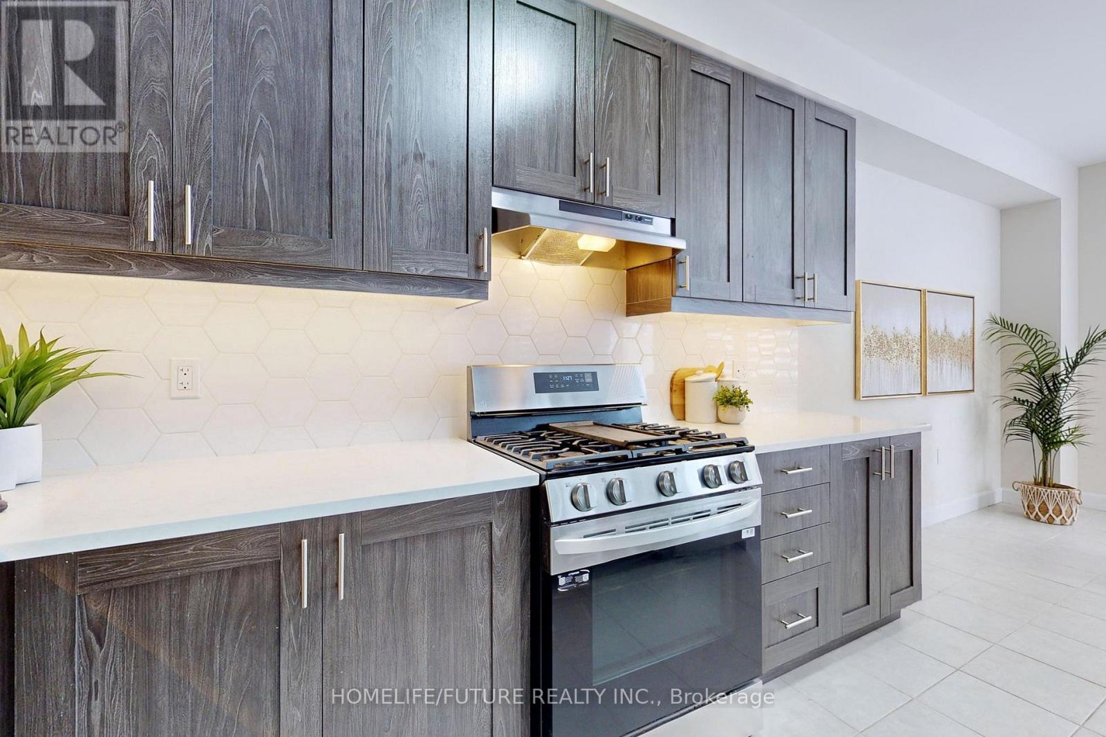 103 York Drive, Peterborough (Monaghan Ward 2), Ontario  K9K 0H6 - Photo 7 - X12602276