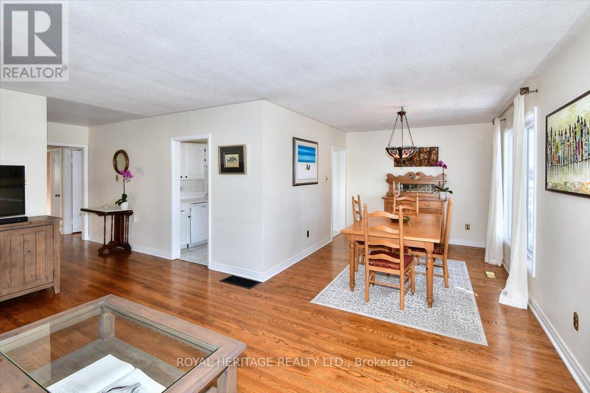 273 Maxwell Avenue W, Peterborough (Ashburnham Ward 4), Ontario  K9J 1B4 - Photo 8 - X12603614