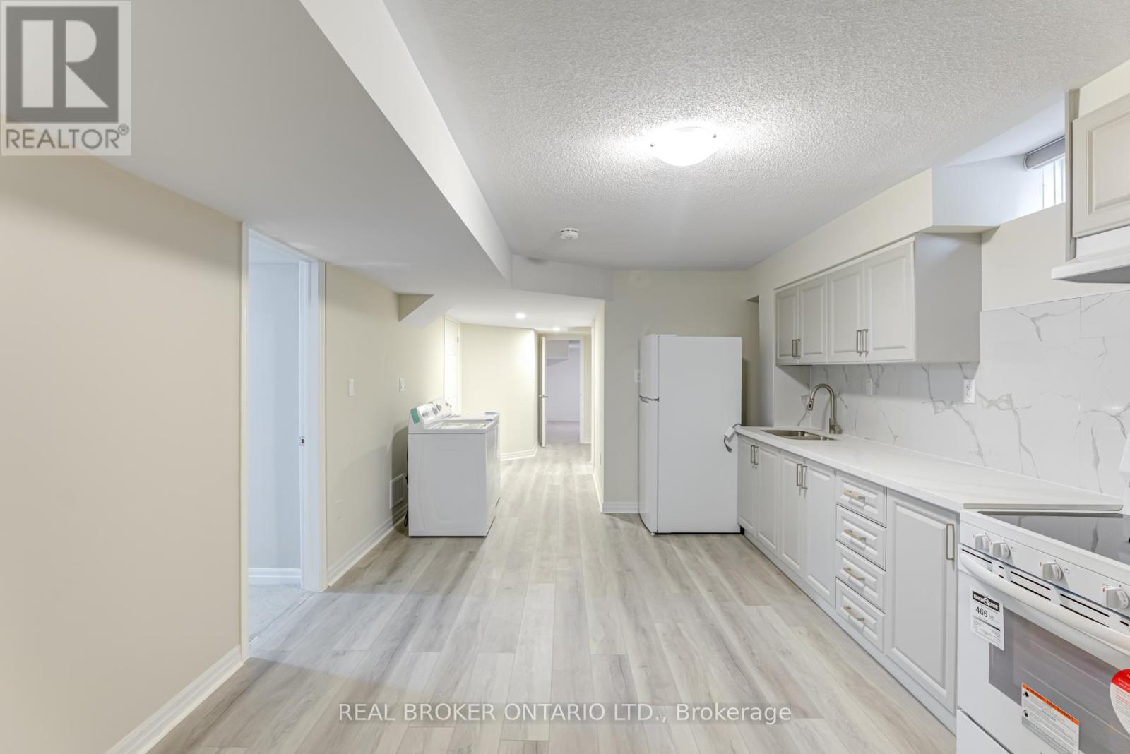 6 Northrop Bsmt Avenue N, Clarington (Newcastle), Ontario  L1B 1G9 - Photo 3 - E12604080