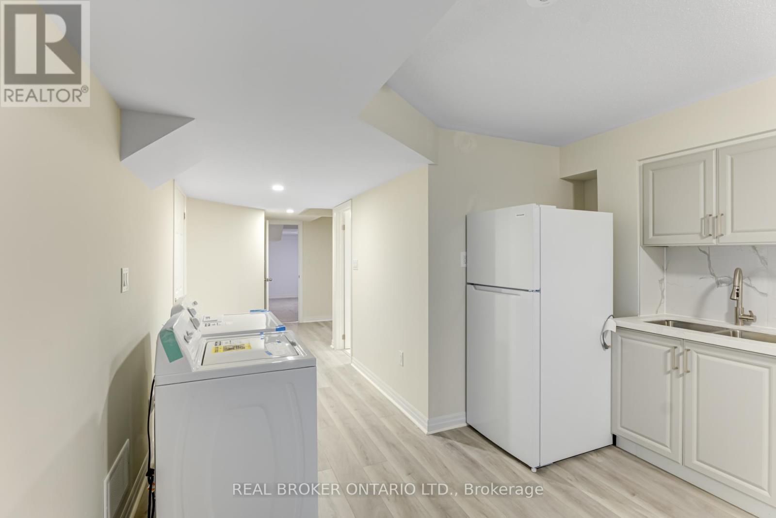 6 Northrop Bsmt Avenue N, Clarington (Newcastle), Ontario  L1B 1G9 - Photo 6 - E12604080