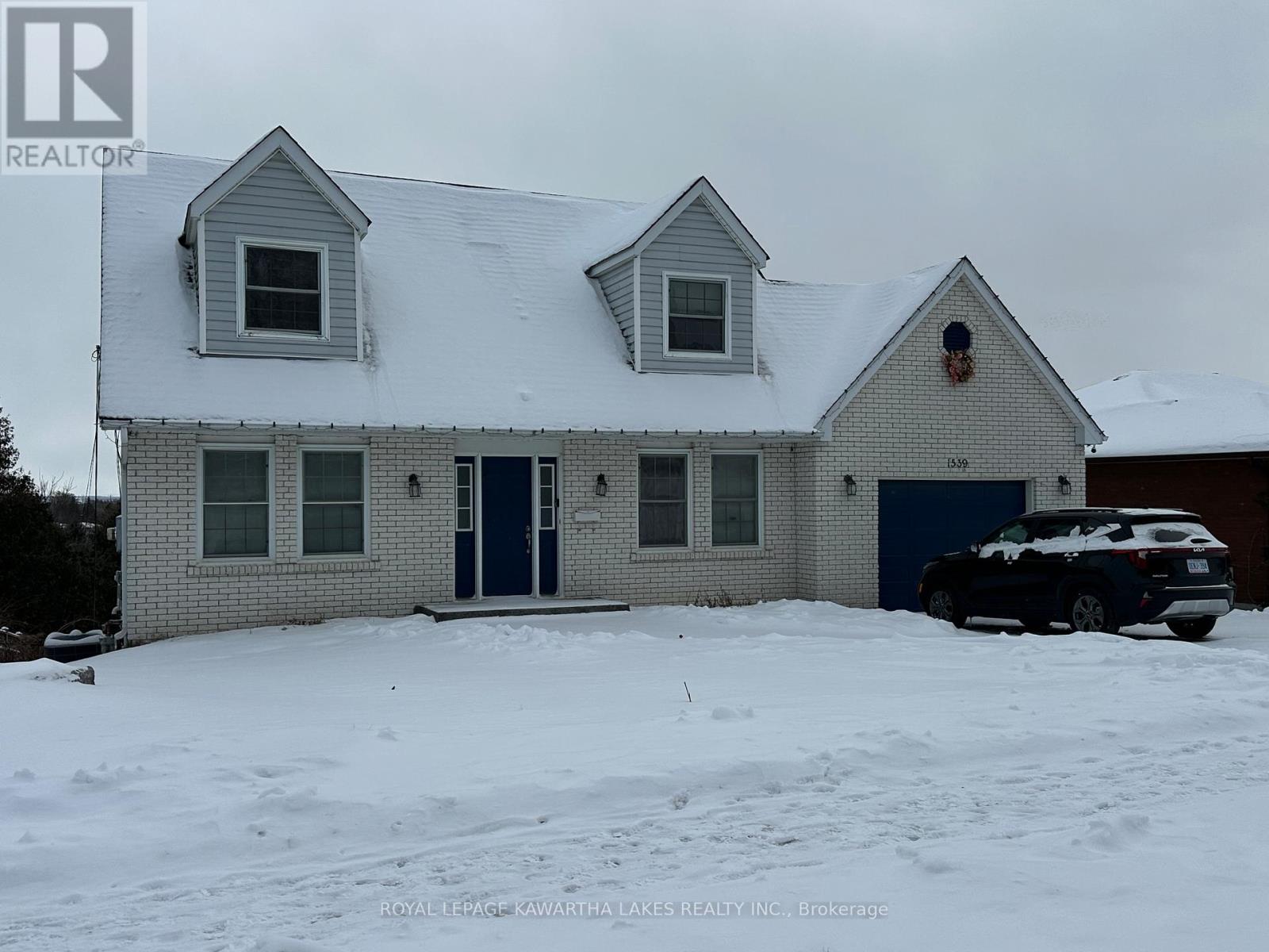 1539 Cherryhill Road, Peterborough (Monaghan Ward 2), Ontario  K9K 1A7 - Photo 2 - X12604320