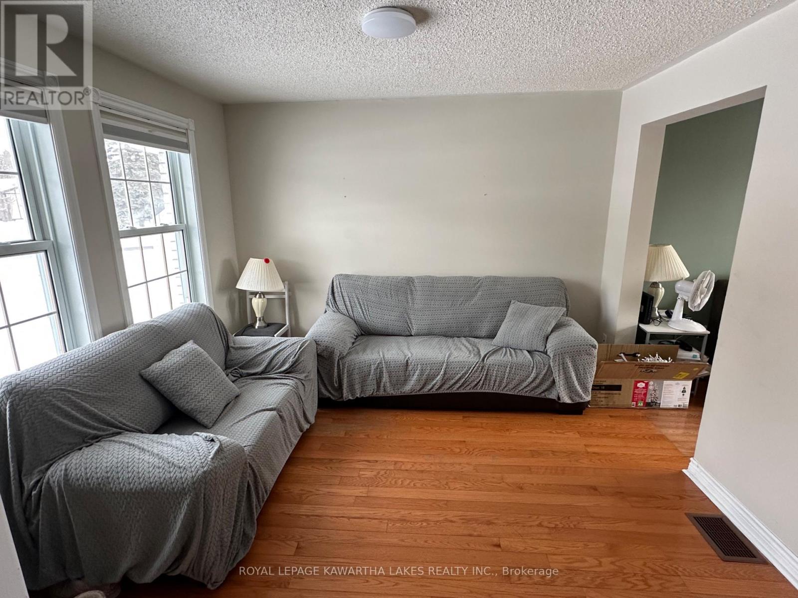 1539 Cherryhill Road, Peterborough (Monaghan Ward 2), Ontario  K9K 1A7 - Photo 9 - X12604320