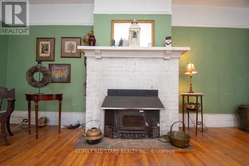 173 Lindsay Street S, Kawartha Lakes (Lindsay), Ontario  K9V 2N2 - Photo 11 - X12605058