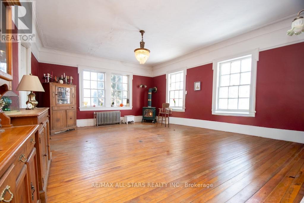 173 Lindsay Street S, Kawartha Lakes (Lindsay), Ontario  K9V 2N2 - Photo 16 - X12605058