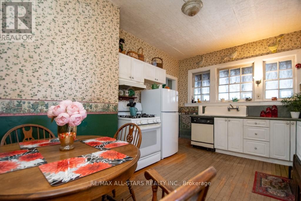 173 Lindsay Street S, Kawartha Lakes (Lindsay), Ontario  K9V 2N2 - Photo 22 - X12605058