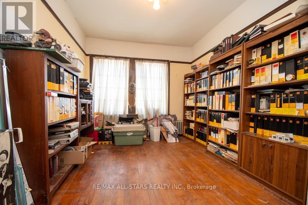 173 Lindsay Street S, Kawartha Lakes (Lindsay), Ontario  K9V 2N2 - Photo 32 - X12605058