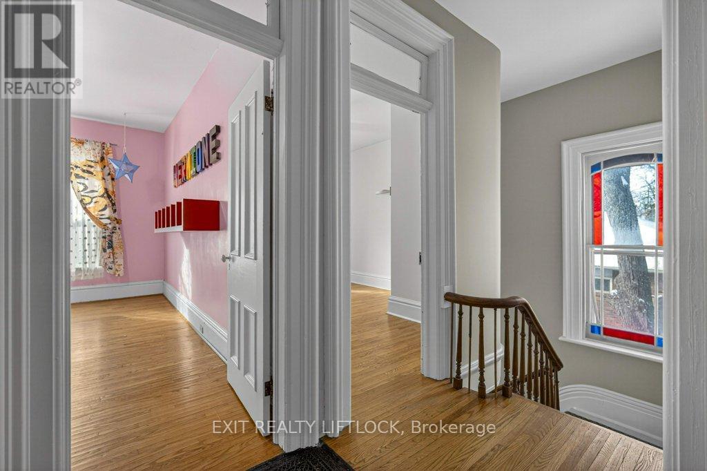 212 Barnardo Avenue, Peterborough (Northcrest Ward 5), Ontario  K9H 5V7 - Photo 17 - X12605256