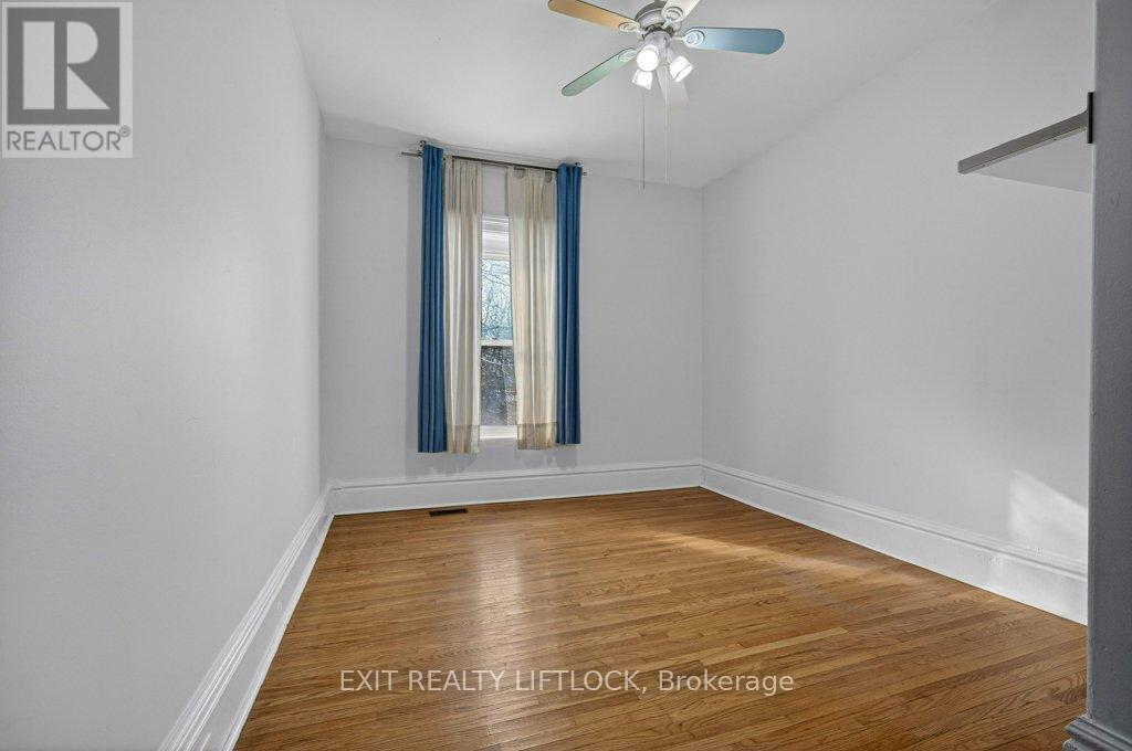 212 Barnardo Avenue, Peterborough (Northcrest Ward 5), Ontario  K9H 5V7 - Photo 19 - X12605256