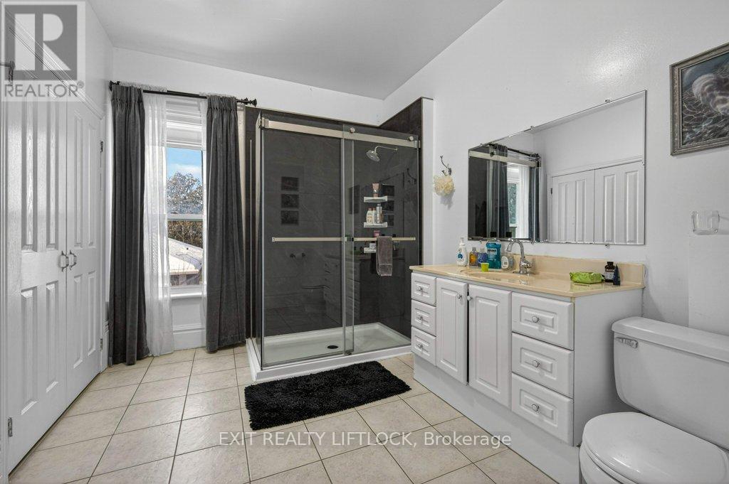 212 Barnardo Avenue, Peterborough (Northcrest Ward 5), Ontario  K9H 5V7 - Photo 21 - X12605256