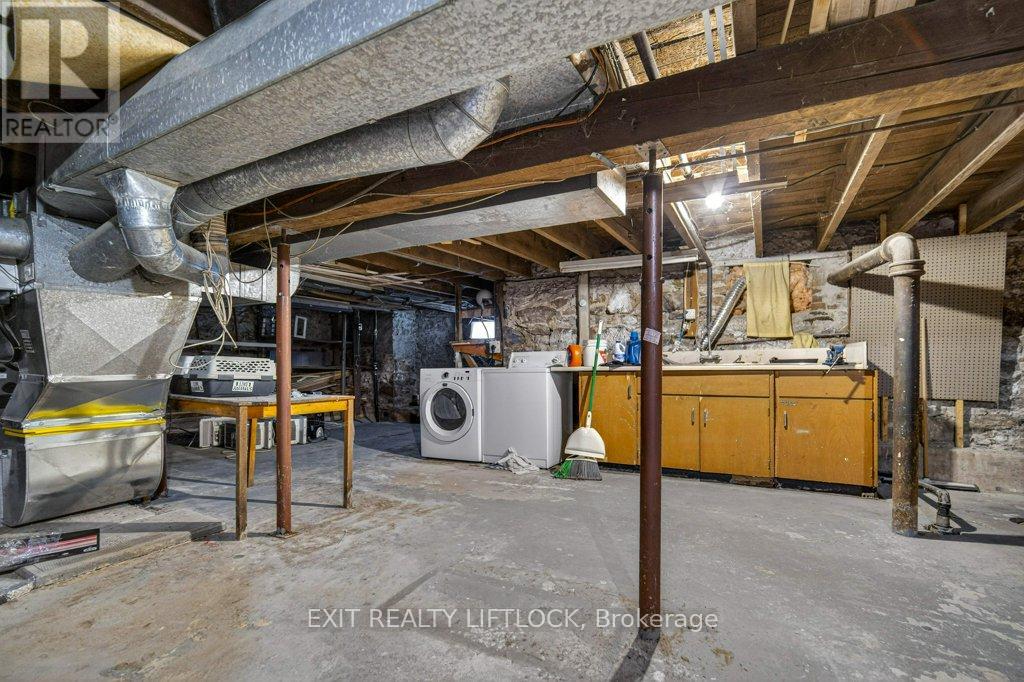 212 Barnardo Avenue, Peterborough (Northcrest Ward 5), Ontario  K9H 5V7 - Photo 25 - X12605256