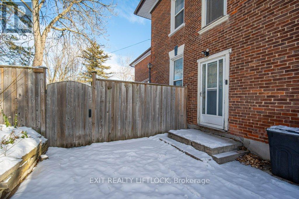 212 Barnardo Avenue, Peterborough (Northcrest Ward 5), Ontario  K9H 5V7 - Photo 27 - X12605256