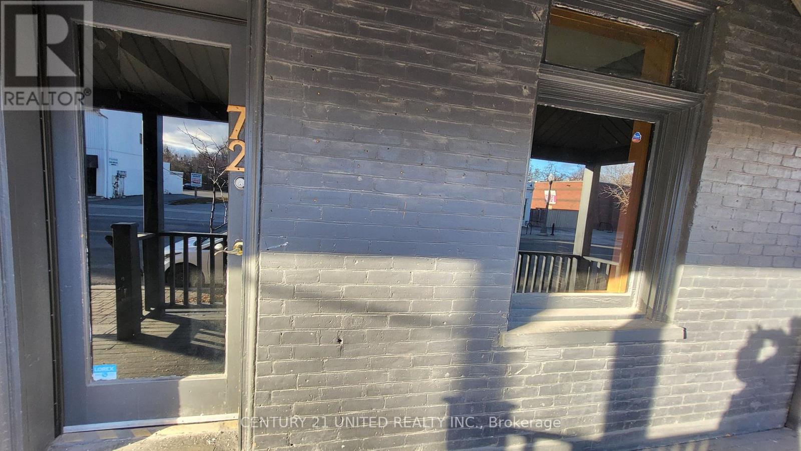 72 Hunter Street E, Peterborough (Ashburnham Ward 4), Ontario  K9H 1G5 - Photo 2 - X12605628