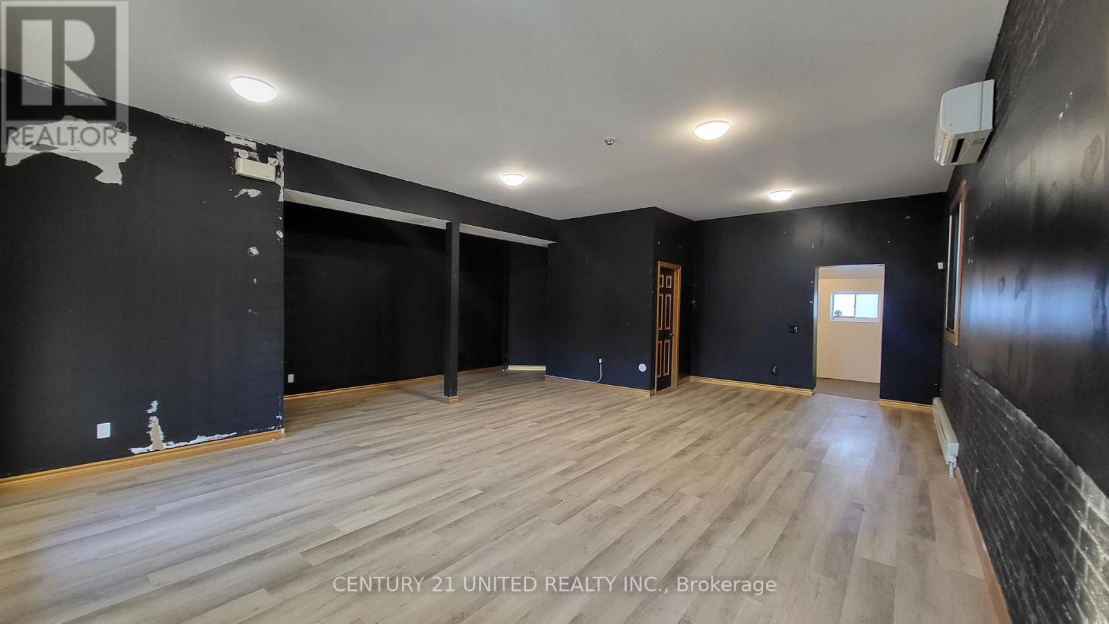 72 Hunter Street E, Peterborough (Ashburnham Ward 4), Ontario  K9H 1G5 - Photo 3 - X12605628