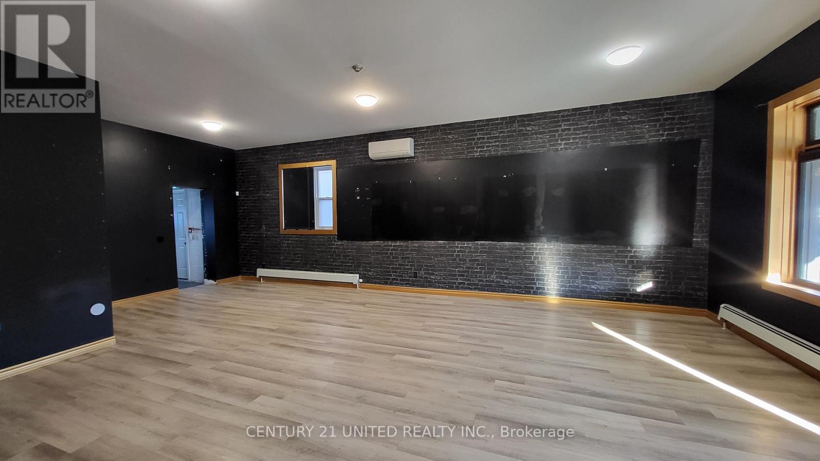 72 Hunter Street E, Peterborough (Ashburnham Ward 4), Ontario  K9H 1G5 - Photo 7 - X12605628