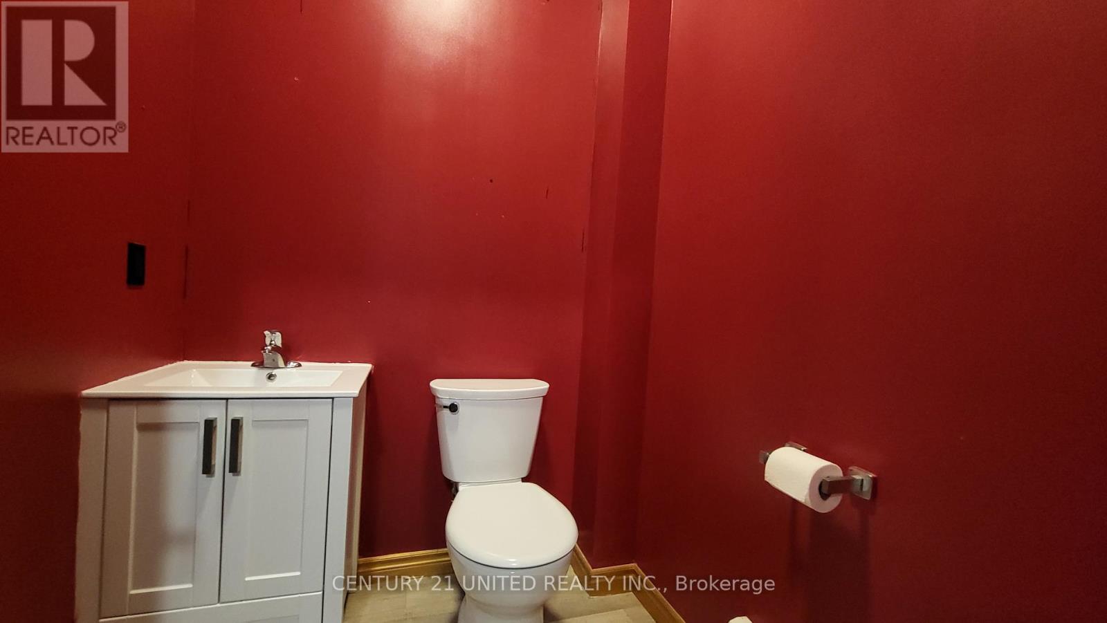 72 Hunter Street E, Peterborough (Ashburnham Ward 4), Ontario  K9H 1G5 - Photo 8 - X12605628