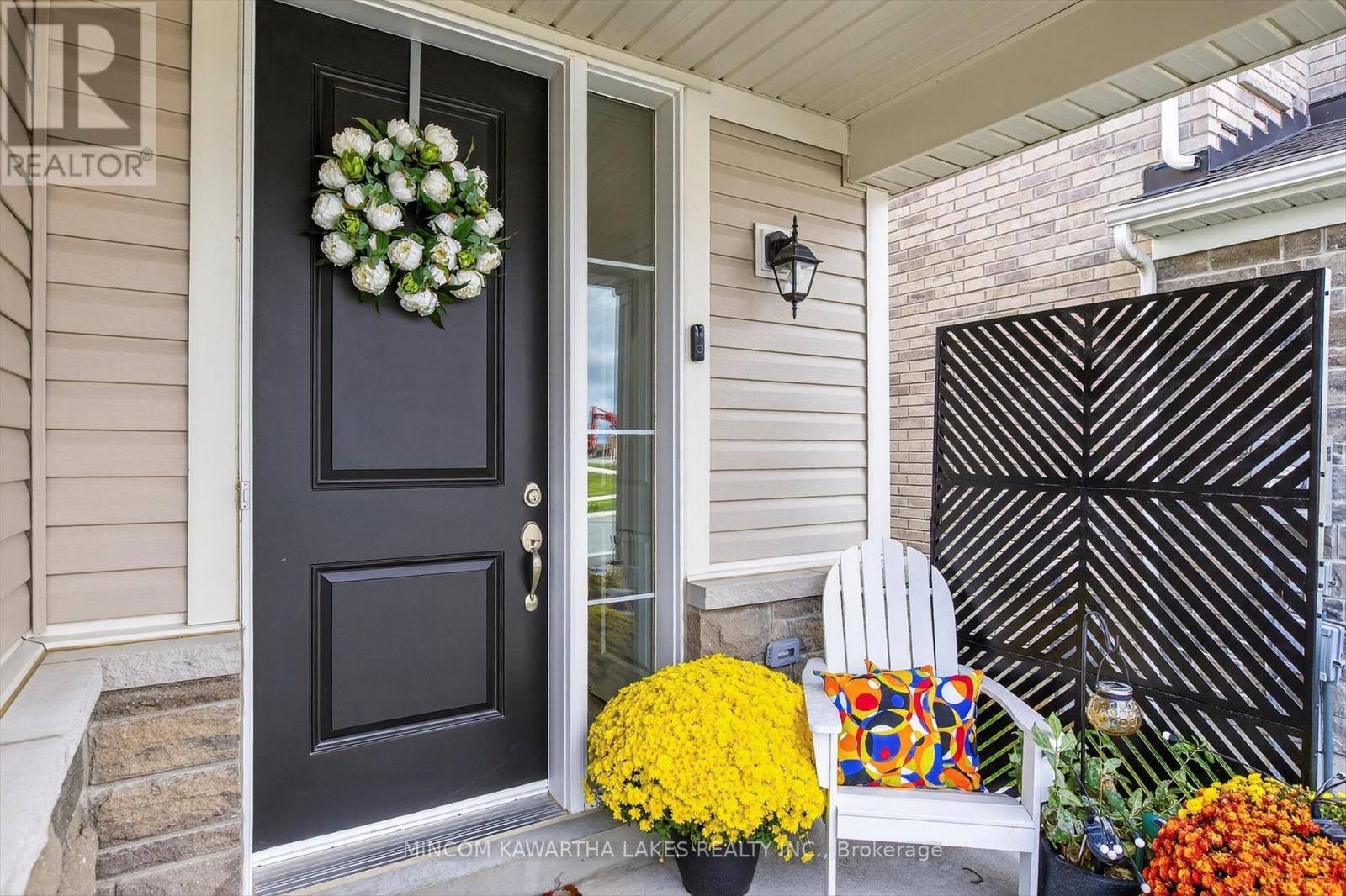 203 O'neil Street, Peterborough (Monaghan Ward 2), Ontario  K9K 0H5 - Photo 2 - X12606202