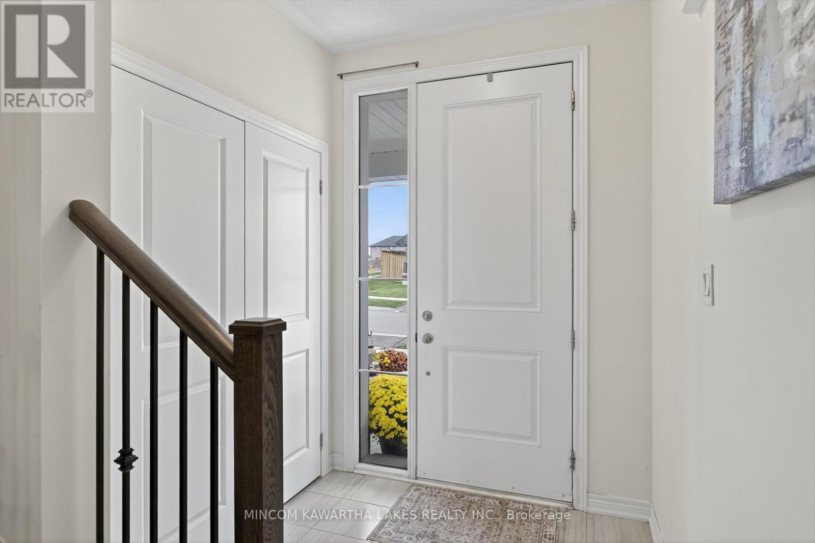 203 O'neil Street, Peterborough (Monaghan Ward 2), Ontario  K9K 0H5 - Photo 3 - X12606202