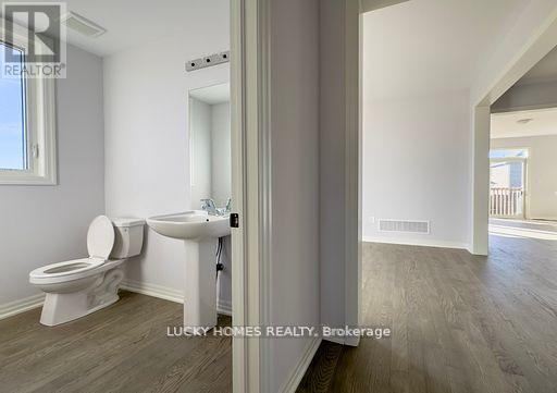 15 Fisher Road, Kawartha Lakes (Lindsay), Ontario  K9V 0E5 - Photo 6 - X12606548