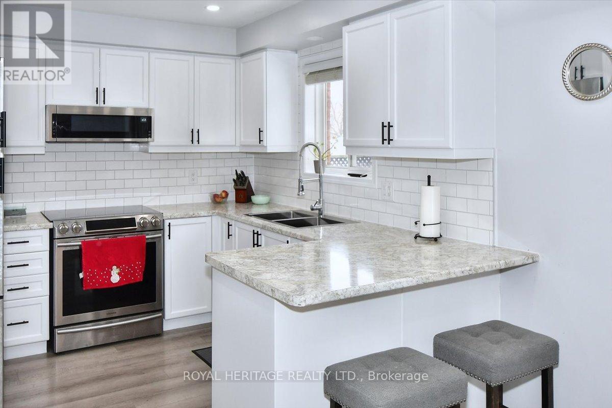 542 Garbutt Terrace, Peterborough (Northcrest Ward 5), Ontario  K9H 7S8 - Photo 12 - X12606996