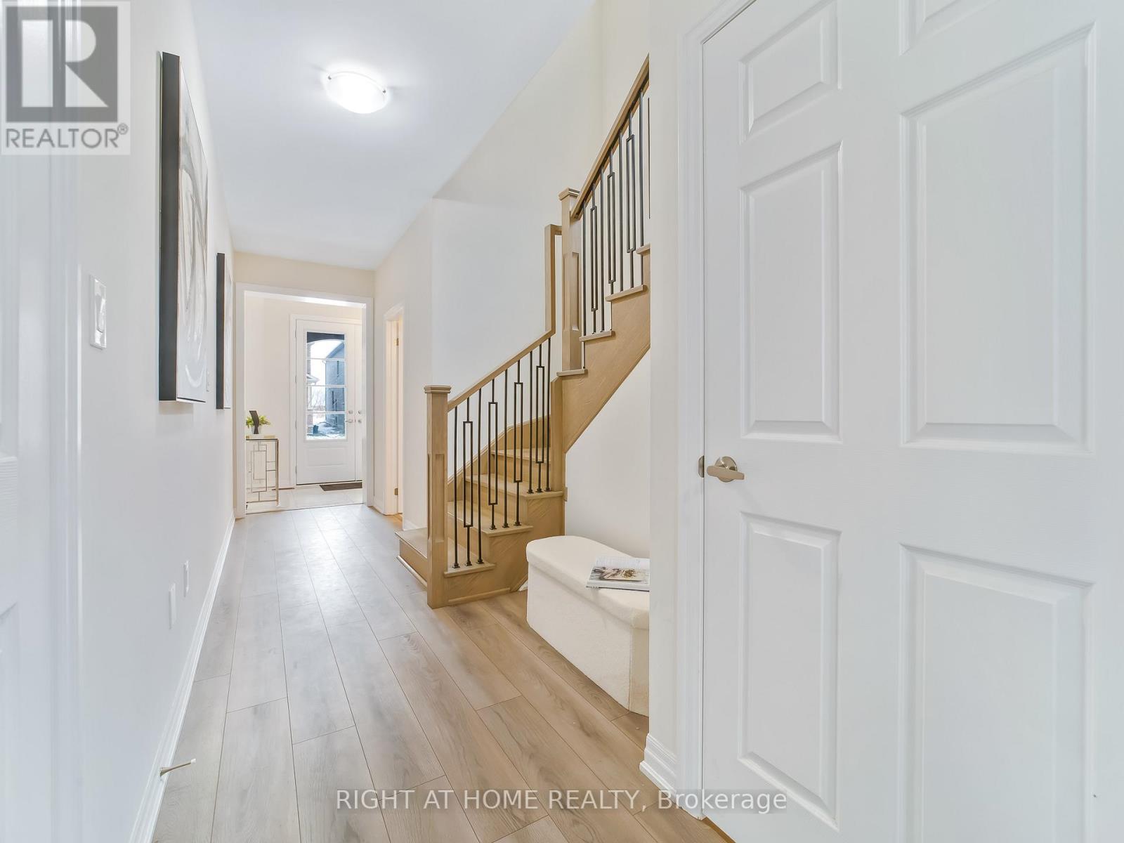 79 Ed Ewert Avenue, Clarington (Newcastle), Ontario  L1B 0W7 - Photo 6 - E12608538