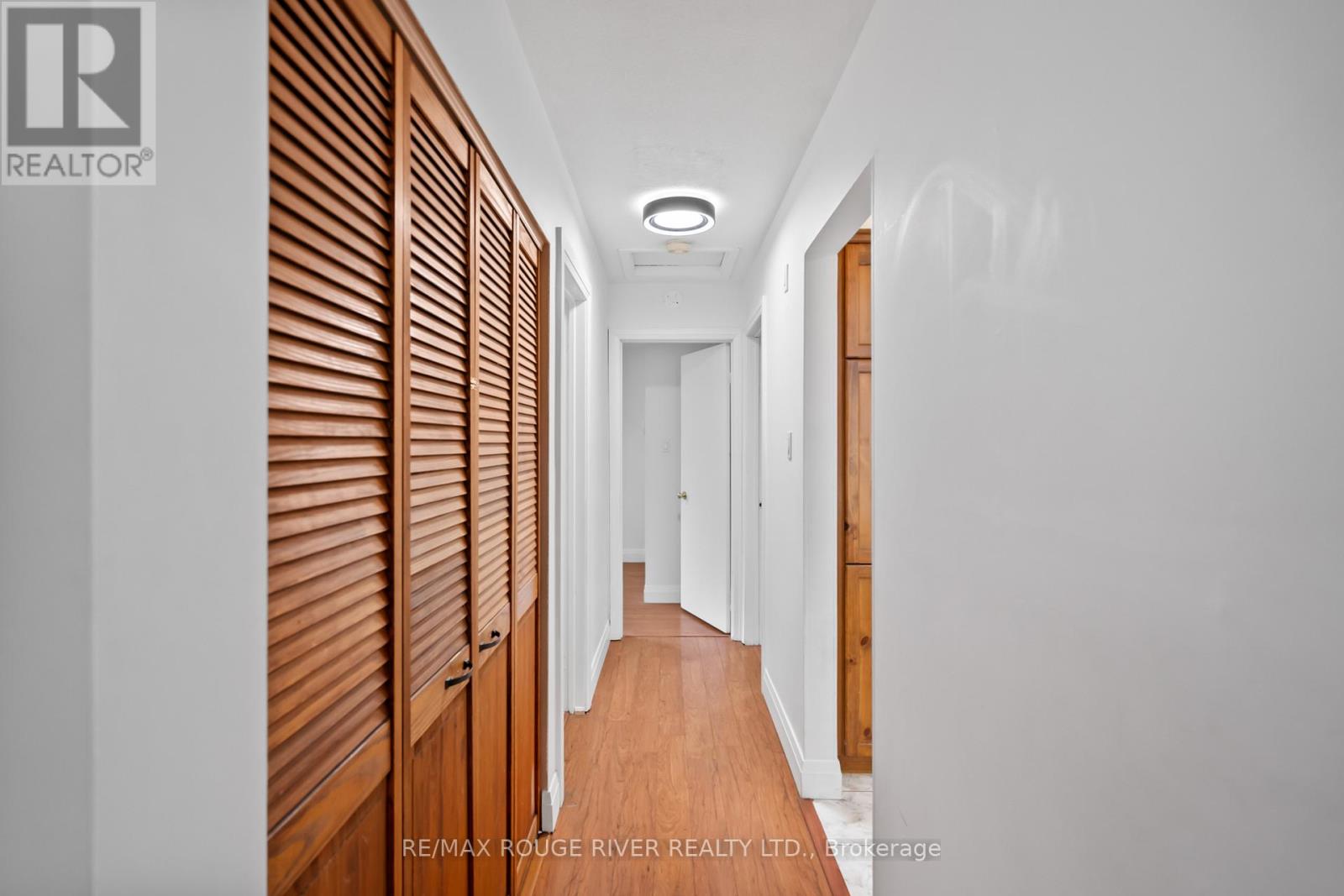 Main - 599 Otonabee Drive, Peterborough (Ashburnham Ward 4), Ontario  K9J 7X8 - Photo 8 - X12609182