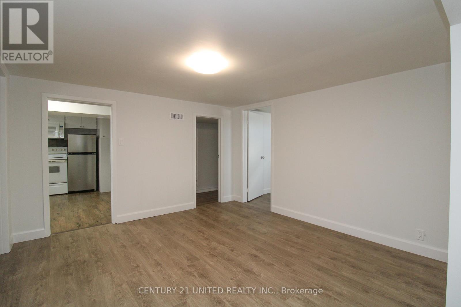 611 Asburnham Drive, Peterborough (Ashburnham Ward 4), Ontario  K9L 2A2 - Photo 31 - X12609276