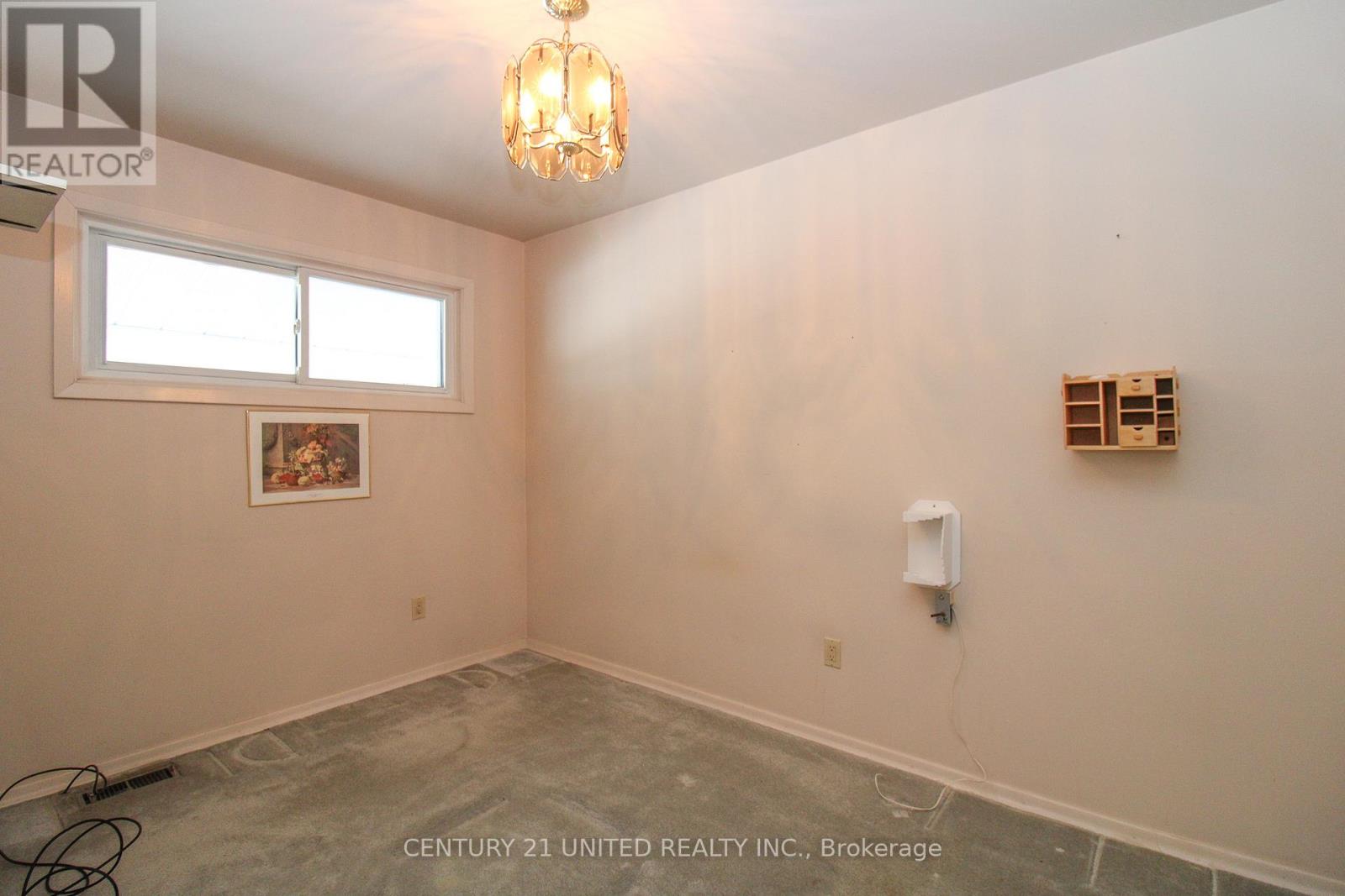 636 Cameron Street, Peterborough (Otonabee Ward 1), Ontario  K9J 3Z8 - Photo 15 - X12610214