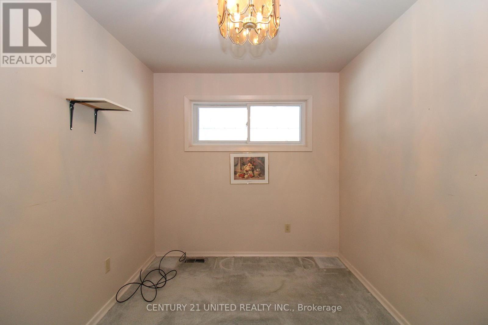 636 Cameron Street, Peterborough (Otonabee Ward 1), Ontario  K9J 3Z8 - Photo 16 - X12610214