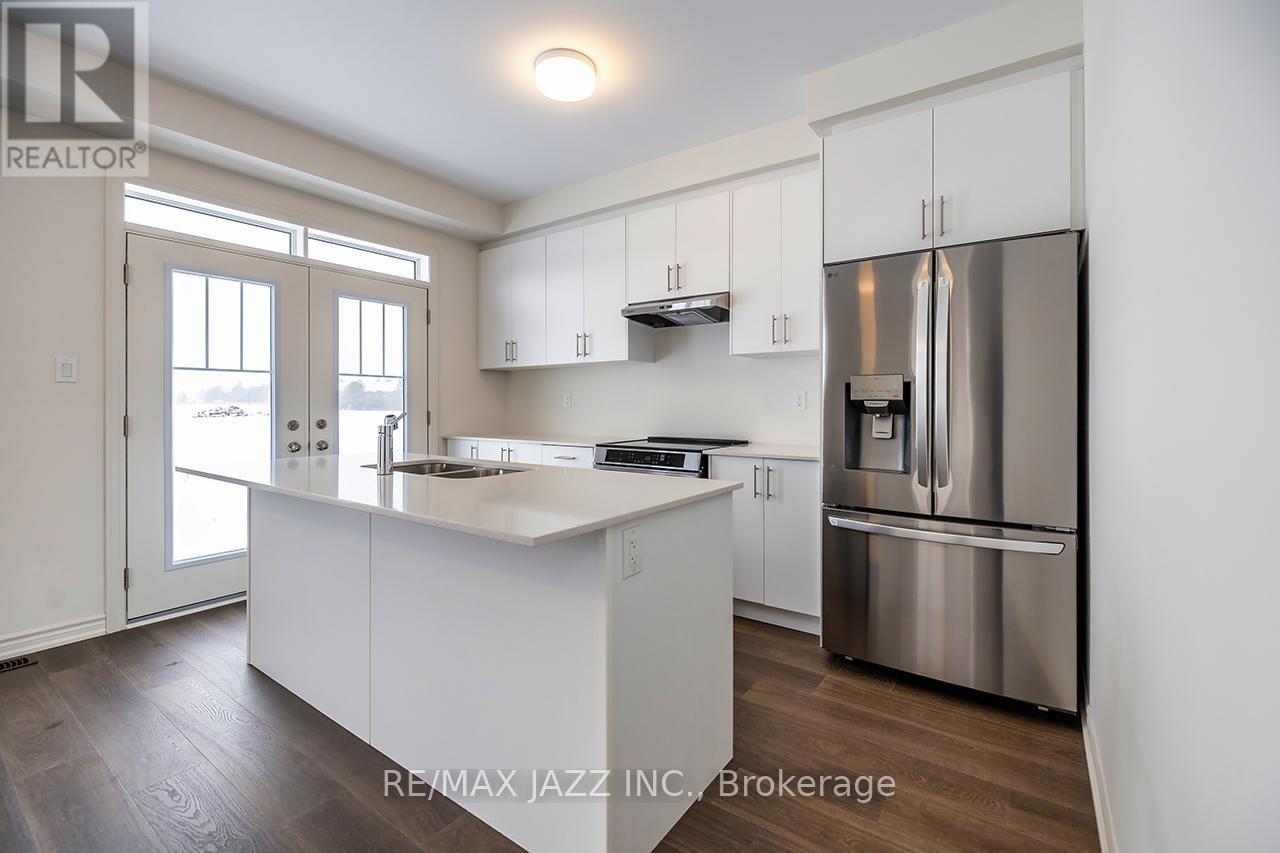 67 Debois Street, Kawartha Lakes (Lindsay), Ontario  K9V 0S5 - Photo 11 - X12610248