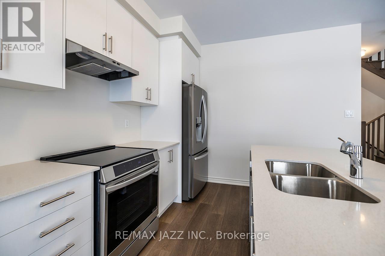 67 Debois Street, Kawartha Lakes (Lindsay), Ontario  K9V 0S5 - Photo 12 - X12610248