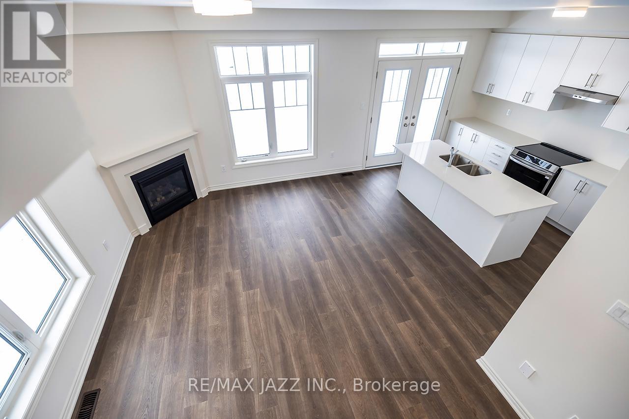 67 Debois Street, Kawartha Lakes (Lindsay), Ontario  K9V 0S5 - Photo 14 - X12610248