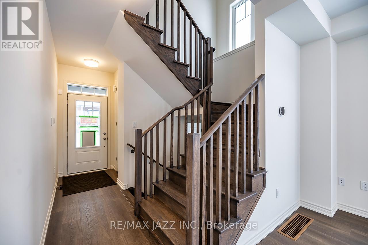 67 Debois Street, Kawartha Lakes (Lindsay), Ontario  K9V 0S5 - Photo 15 - X12610248