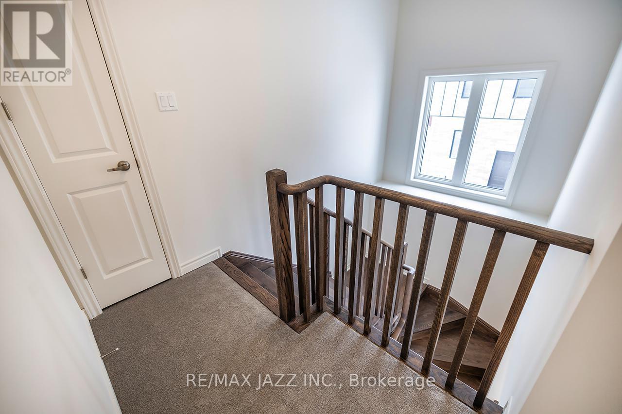 67 Debois Street, Kawartha Lakes (Lindsay), Ontario  K9V 0S5 - Photo 17 - X12610248