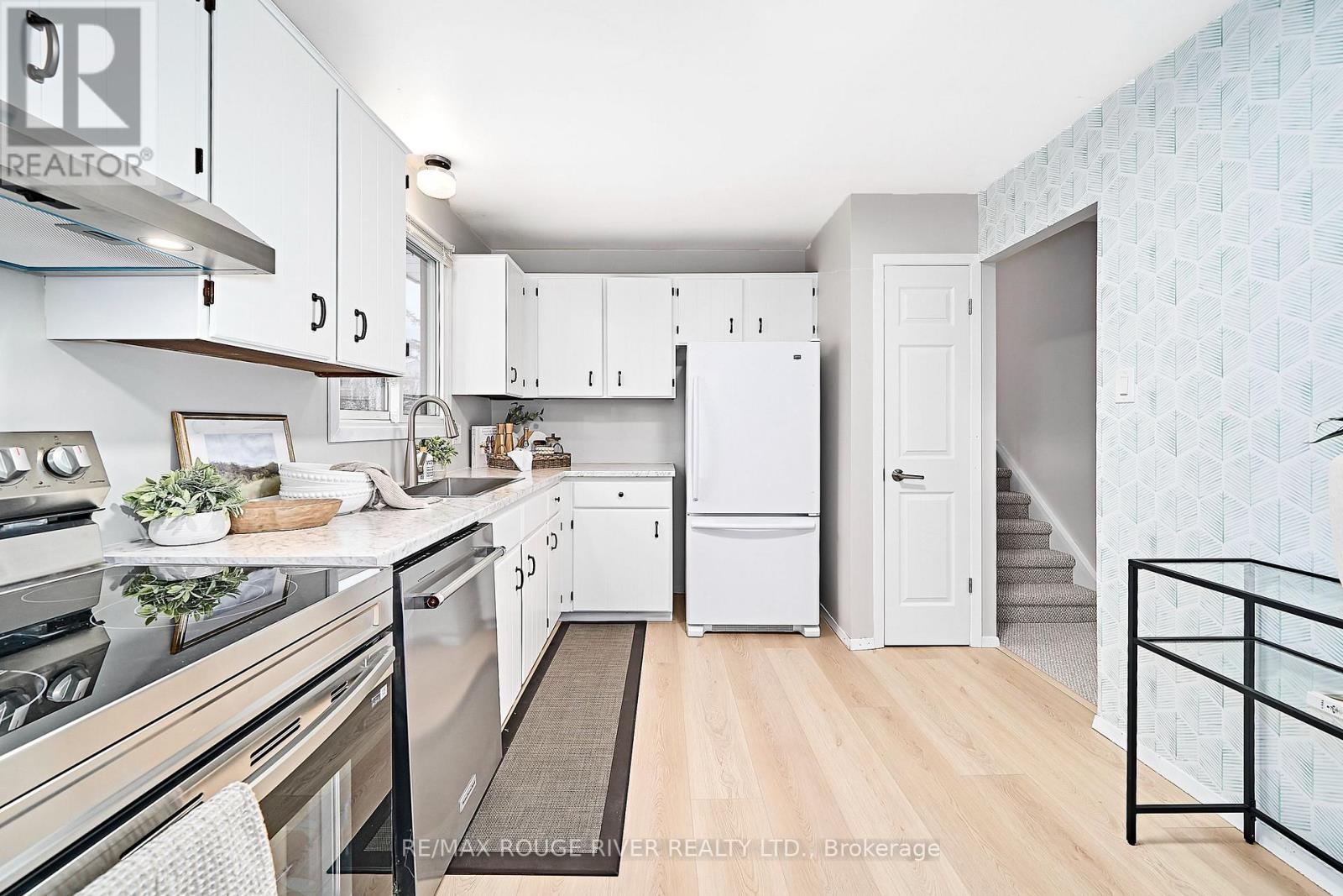 1719 Stewartcroft Crescent, Peterborough (Monaghan Ward 2), Ontario  K9K 1K1 - Photo 16 - X12610536