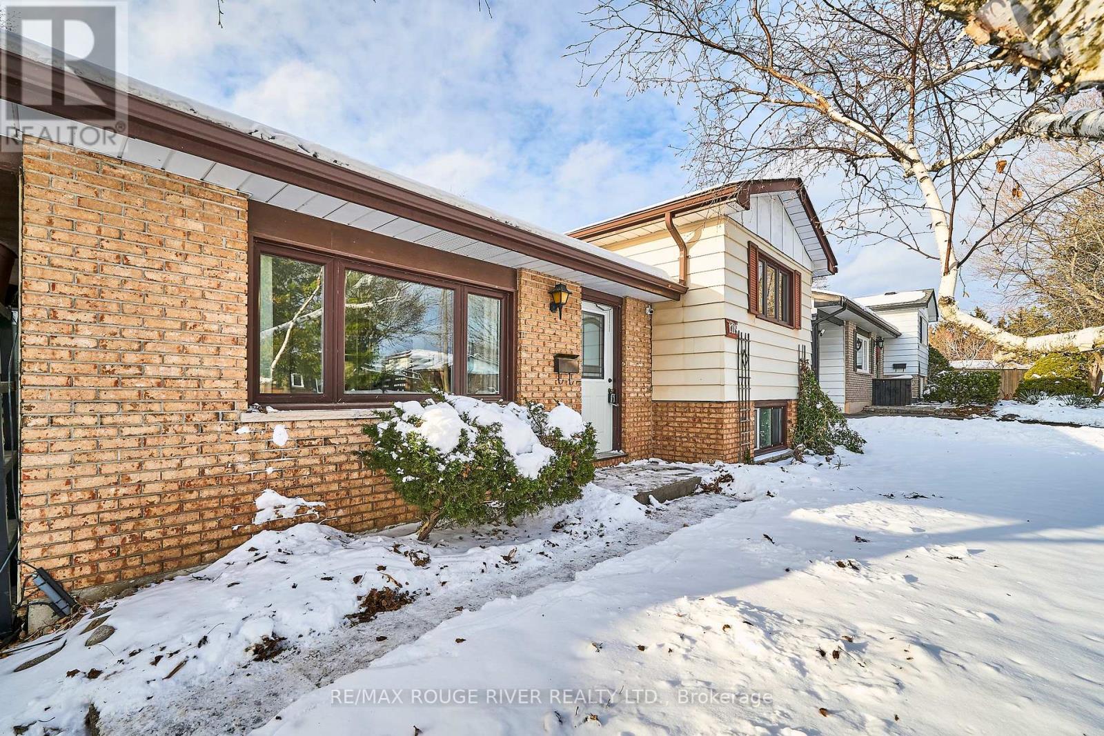 1719 Stewartcroft Crescent, Peterborough (Monaghan Ward 2), Ontario  K9K 1K1 - Photo 4 - X12610536